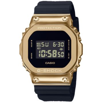 CASIO G-SHOCK Metal Covered Stay Gold GM-5600G -9ER