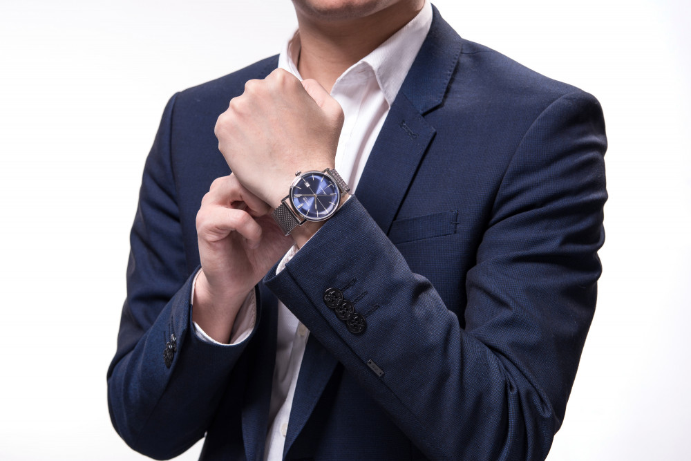 Zegarek męski z niebieską tarczą Epos Originale 3437.132.20.16.30