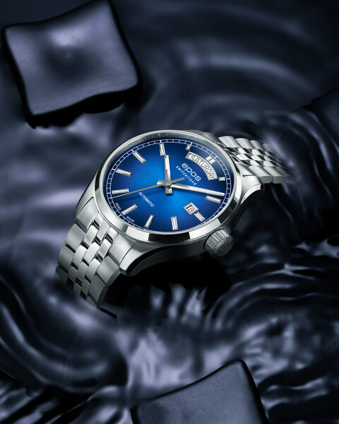 Złoty zegarek męski z czerwoną tarczą Citizen Tsuyoza NJ0153-82X