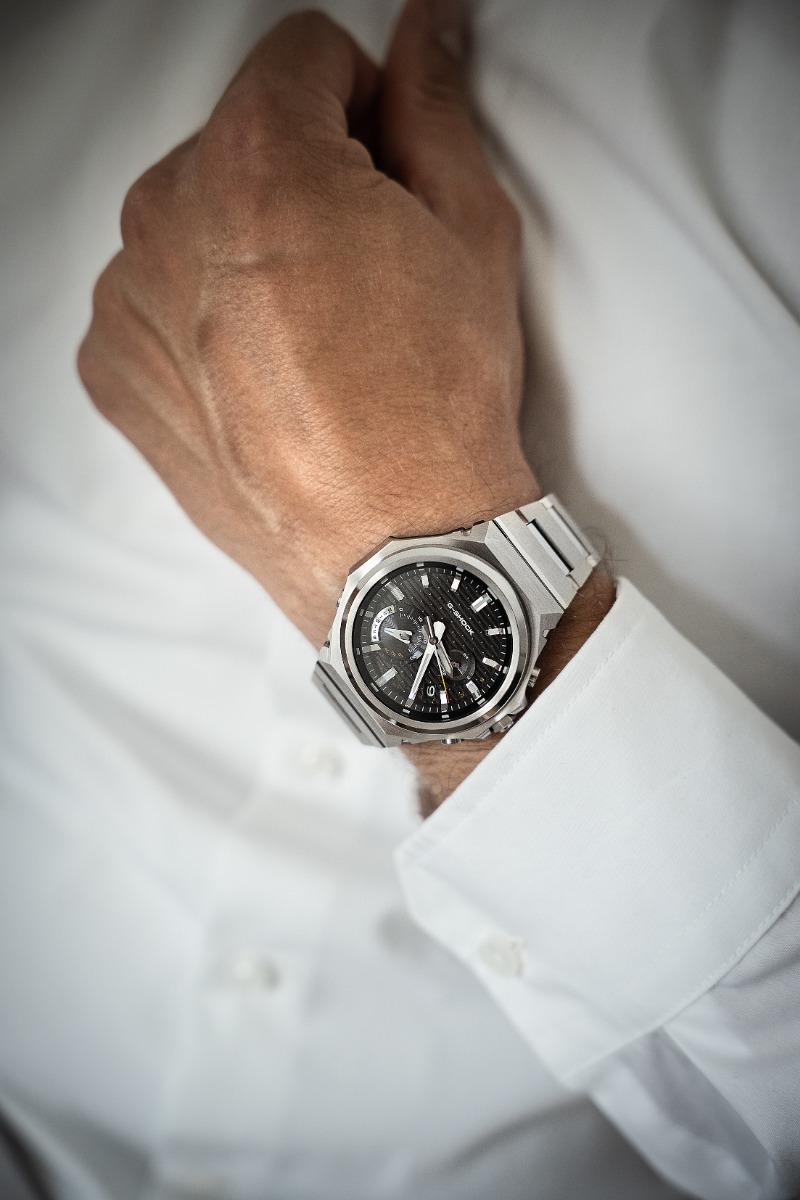 G-SHOCK G-STEEL GST-B1000D -1AER na nadgarstku