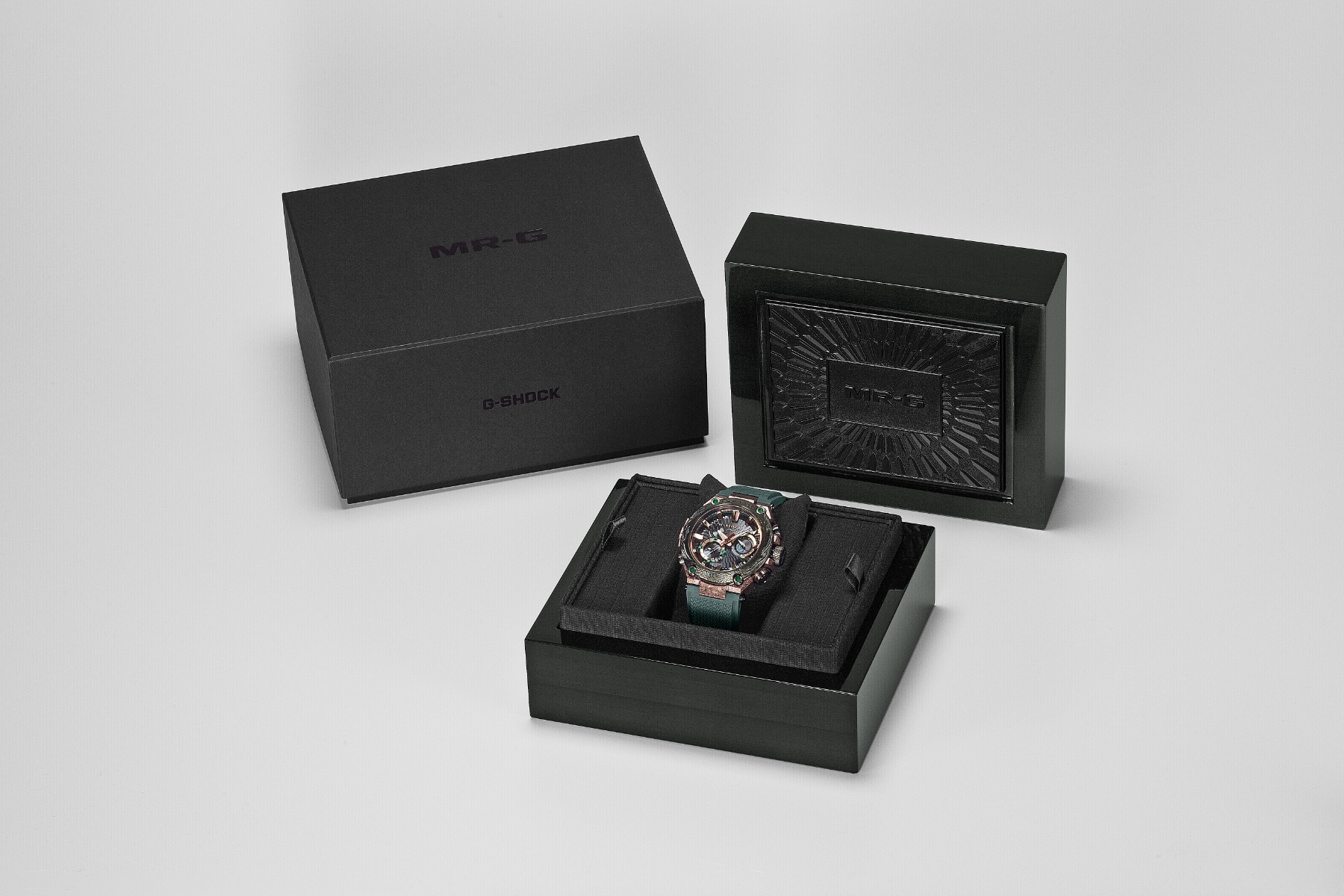 MRG-B2000KT-3A w pudełku