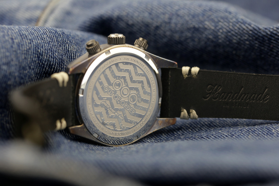 Zegarek męski OOO.001-23.CR.NE z beżową tarczą w srebrnej kopercie na czarnym pasku