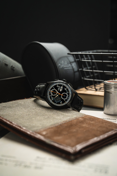 Zegarek męski Atlantic 55853.46.65 Worldmaster Prestige Valjoux z czarną tarczą, stalową kopertą na czarnym pasku skórzanym