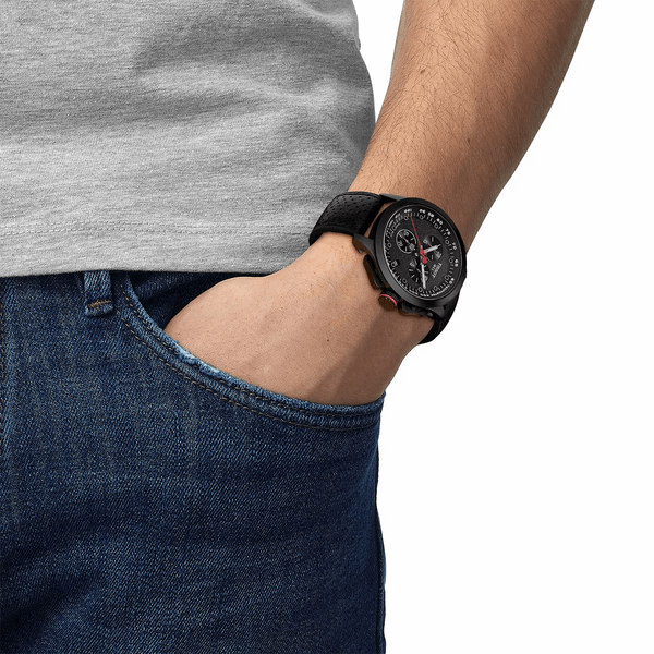 Męski zegarek sportowy TISSOT T135.417.37.051.01 z czarną tarczą na czarnym skórzanym pasku