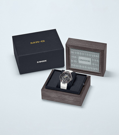 Zegarek męski G-SHOCK Premium 40th anniversary Shougeki-Maru: Gai MRG-B2000SG-1ADR 