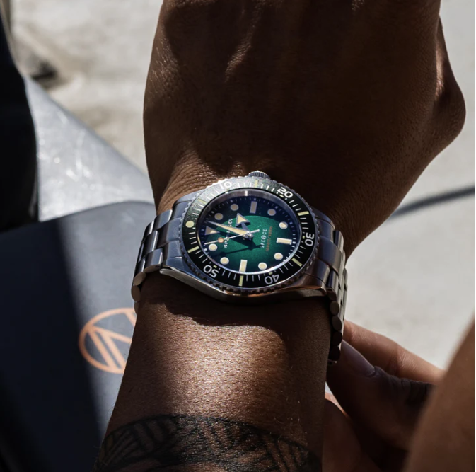 Odkryj zegarek męski Spinnaker na bransolecie