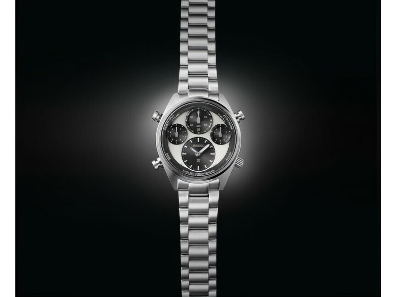 Czarna tarcza zegarka SEIKO Prospex Speedtimer 1/100 Sec Solar Chronograph SI SFJ001P1 z trzema sub-tarczami i srebrną kopertą
